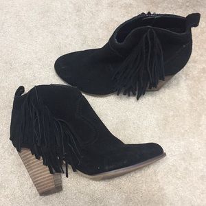 Steve Madden Black Ankle Boots. Size 6